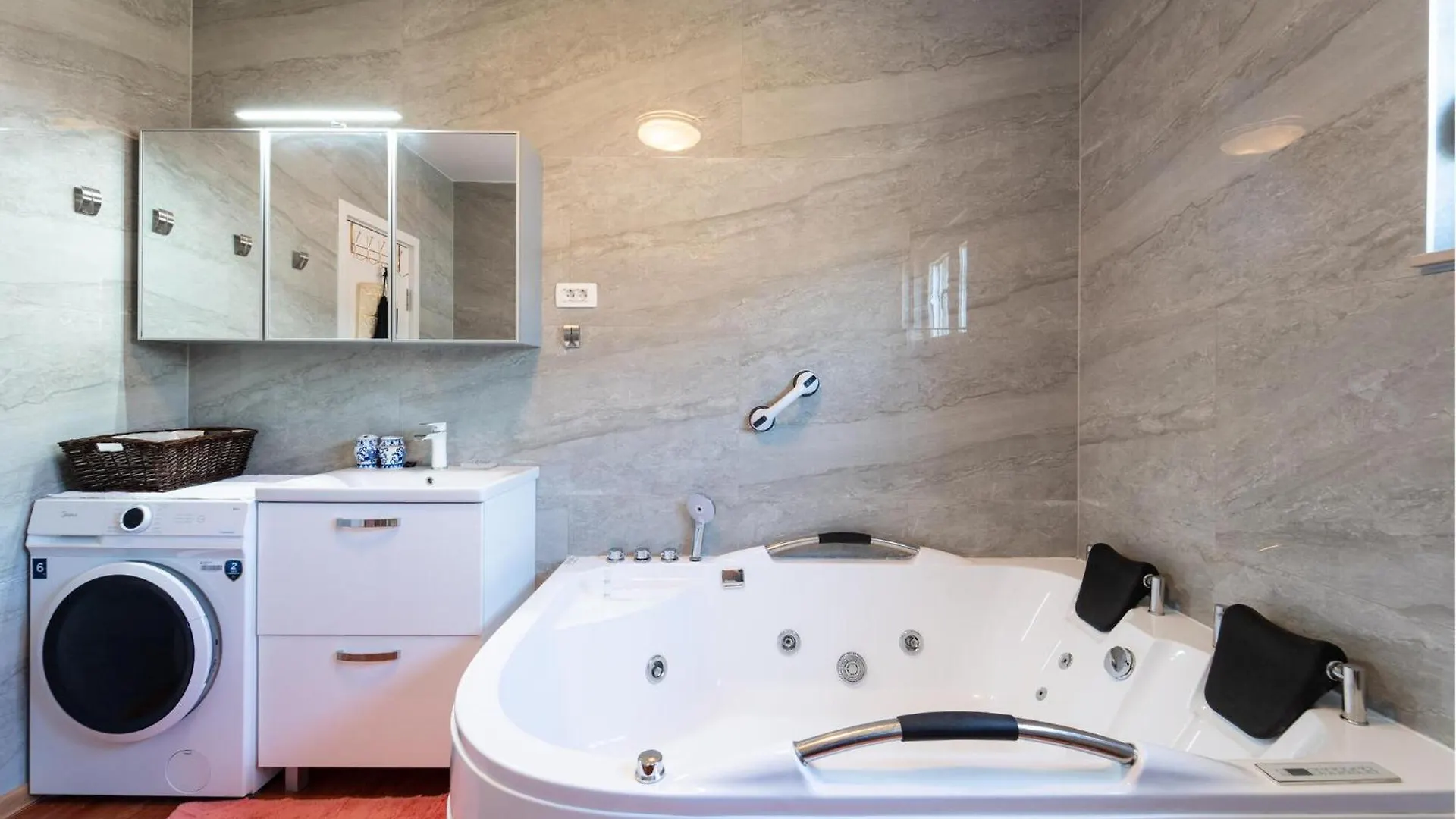Gorgeous Apartment In Sukosan With Wifi Croatia