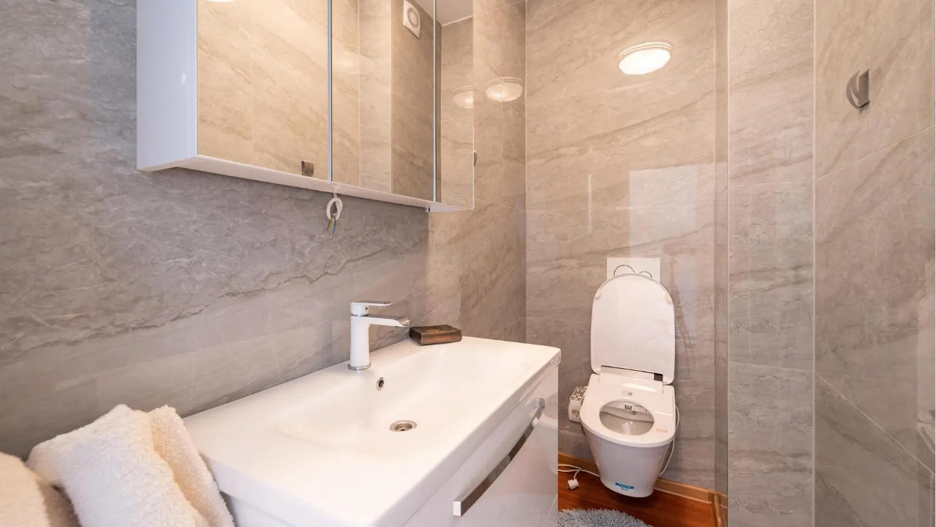 Gorgeous Apartment In Sukosan With Wifi