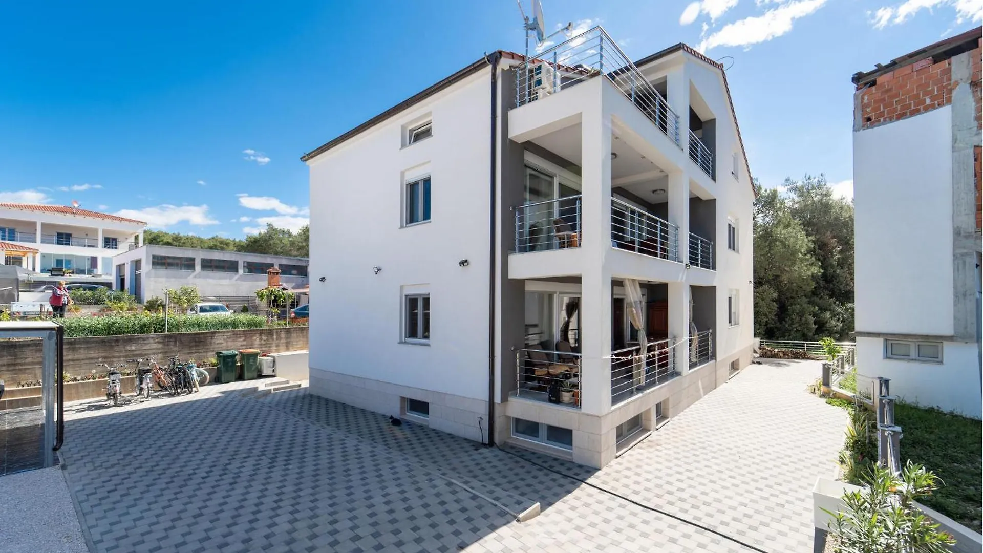 Gorgeous Apartment In Sukosan With Wifi
